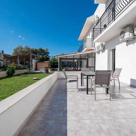 Orietta Apartment *